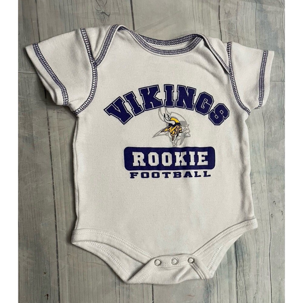 NFL Minnesota Vikings Football Baby Onesie Bodysuit Outfit, Size 3-6 months